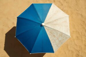 日傘のUV効果はいつまで持続する？買い替え時期の目安を解説
