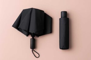 折りたたみ日傘を畳むのが面倒な人へ!ラクな解決策を徹底解説